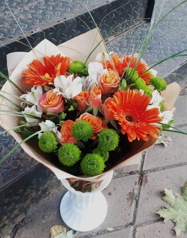 Букет цветов из: Герберы, Хризантемы, Альстромерии и Розы в городе Бор