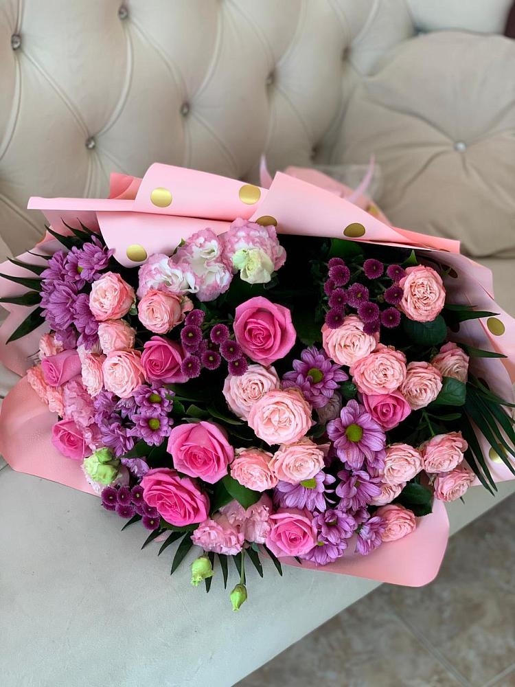 Букет цветов из: Хризантемы, Розы и Лизиантусы в городе Бор