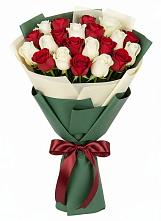 Букет Микс из красных и белых роз в городе Бор