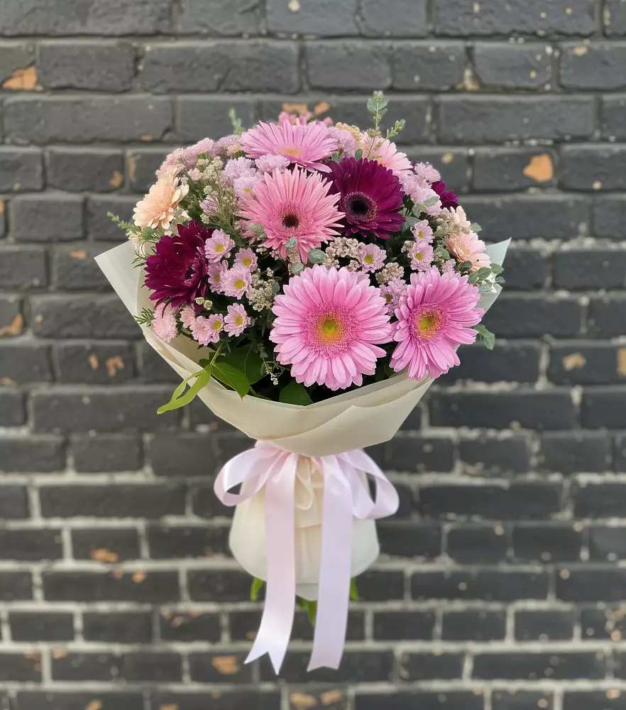 Букет цветов из: Герберы и Хризантемы в городе Бор