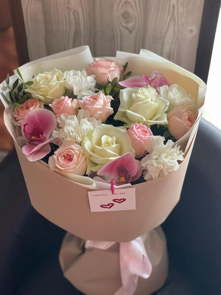 Букет цветов из: Орхидеи, Розы и Гвоздики в городе Бор