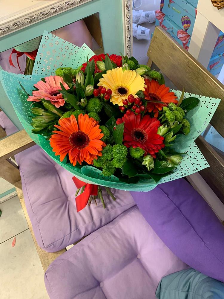 Букет цветов из: Герберы, Хризантемы и Альстромерии в городе Бор