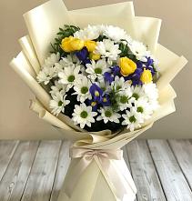 Букет цветов из:  Ирисы, Хризантемы и Розы #REPLACE_PRED# городе Бор
