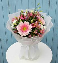 Букет цветов из:  Герберы, Альстромерии и Лизиантусы в городе Бор