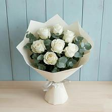 Букет Белые розы в Эвкалипте в городе Бор