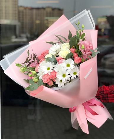 Букет цветов из: Розы, Лизиантусы и Хризантемы в городе Бор
